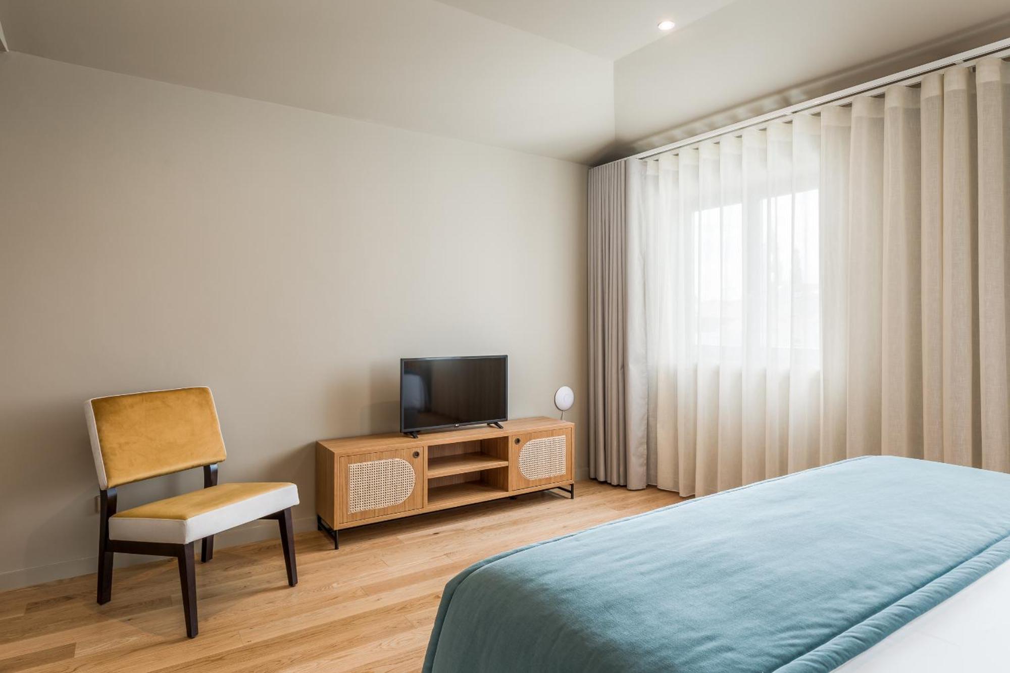 Apartahotel Legends House By Sweet 2*