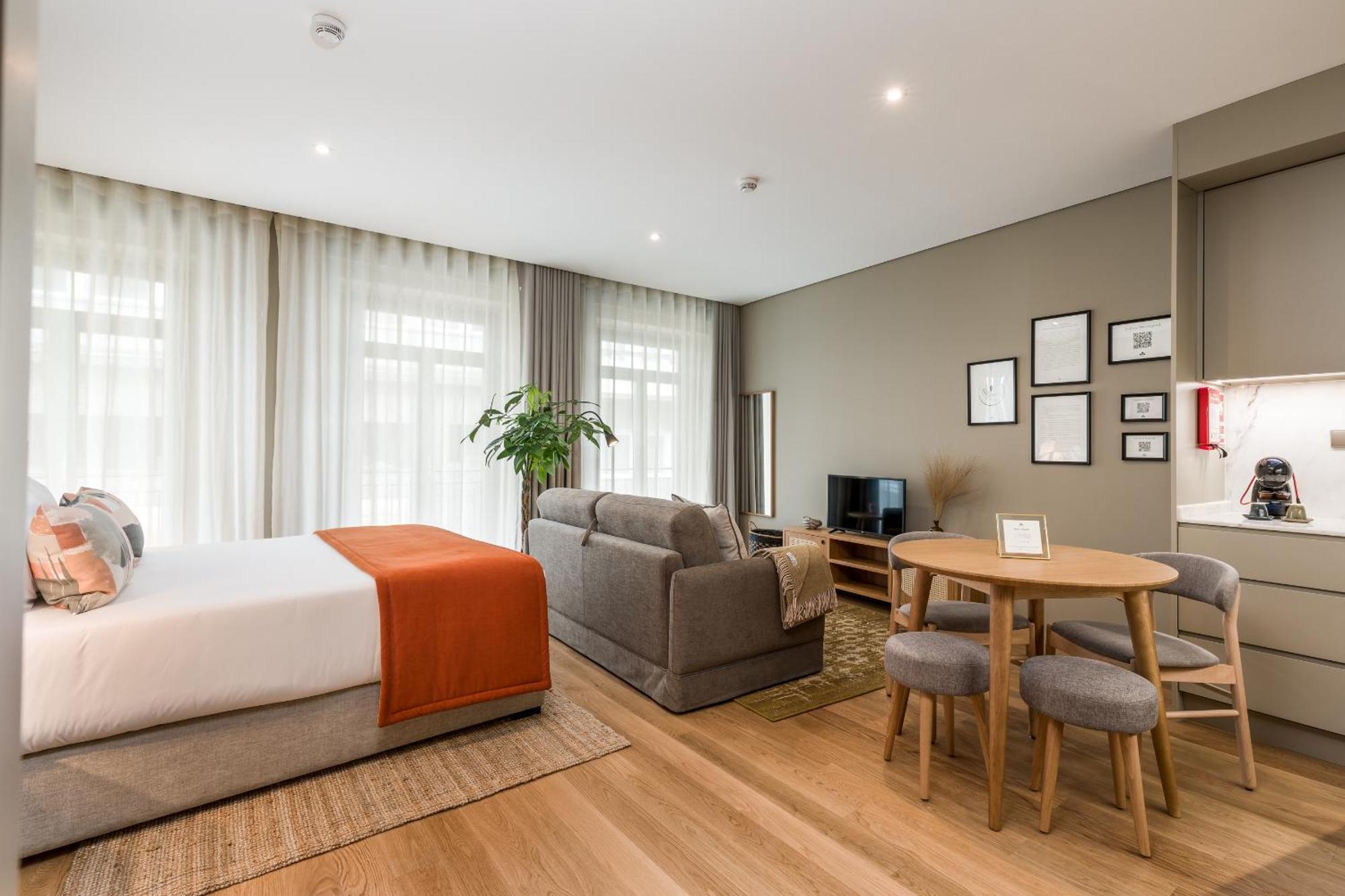Apartahotel Legends House By Sweet
